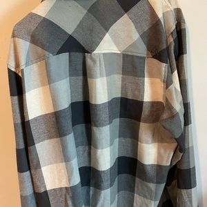 Men’s flannel grey plaid design size XLT by Alpine Design
